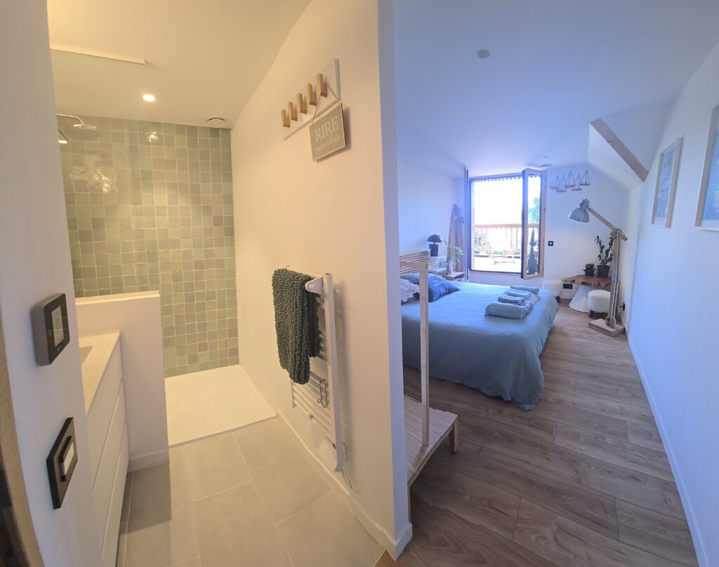 chambre emeraude salle douche penderie